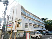 山下駅より徒歩1分 2階 築28年9ヶ月の賃貸物件