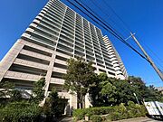 千里中央駅より徒歩16分 10階 築11年8ヶ月の賃貸物件