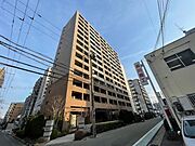 江坂駅より徒歩6分 8階 築17年の賃貸物件