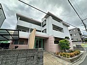 吹田駅より徒歩7分 3階 築27年の賃貸物件