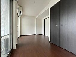 阪急千里線 吹田駅 徒歩15分の賃貸マンション 1階1DKのリビング/ダイニング