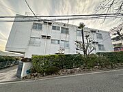 マンション雲雀丘 1階 築53年9ヶ月の賃貸物件