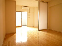 Osaka Metro御堂筋線 新大阪駅 徒歩9分の賃貸マンション 5階1LDKのリビング/ダイニング