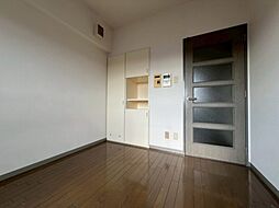 阪急千里線 下新庄駅 徒歩13分の賃貸マンション 8階1Kのリビング/ダイニング