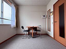 阪急京都本線 総持寺駅 徒歩10分の賃貸マンション 2階1Kのリビング/ダイニング