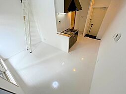 阪急京都本線 上新庄駅 徒歩3分の賃貸マンション 4階ワンルームのリビング/ダイニング