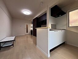 大阪モノレール本線 摂津駅 徒歩5分の賃貸マンション 3階ワンルームのリビング/ダイニング