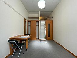 レオパレスコンフォート小松 1階1Kのリビング/ダイニング