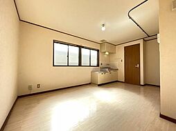 村路マンション 1階1LDKのリビング/ダイニング