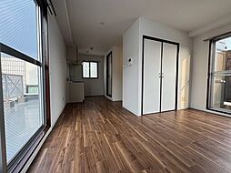 箕面センチュリーロイヤル 5階ワンルームのリビング/ダイニング