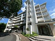 石橋阪大前駅より徒歩21分 築20年7ヶ月 6階建の賃貸物件