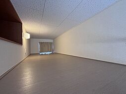 レオパレスWest Bells 2階1Kのリビング/ダイニング