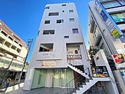 ラークスパ岡町 3階 築17年の賃貸物件