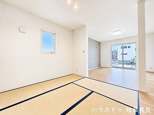 ≪4.5帖≫※CGにてもの消し加工したものです。リビングと一体感のある畳コーナーは、家族団らんの場としてはもちろん、多目的に使える便利なスペースです。