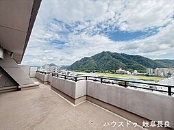 ファミール長良ヶ丘:バルコニー