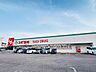 周辺：スギ薬局長森店【スギ薬局長森店】 610m