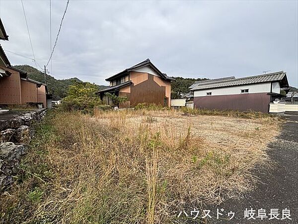 建築条件はございませんので、お好きなハウスメーカー・工務店で建築していただけます。