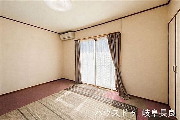 ≪2F南東≫※居住中につき室内をCGにてもの消しをしたものです。シンプルで使いやすい洋室は、お好みのインテリアを楽しめる、快適で居心地の良い空間です。
