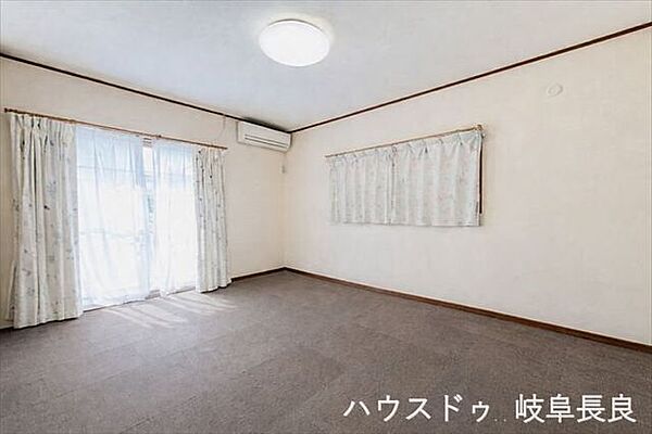 ≪2F南西≫※居住中につき室内をCGにてもの消しをしたものです。二面採光の洋室は、たっぷりの自然光と心地よい風を取り込める、明るく開放感あふれる快適な空間です。