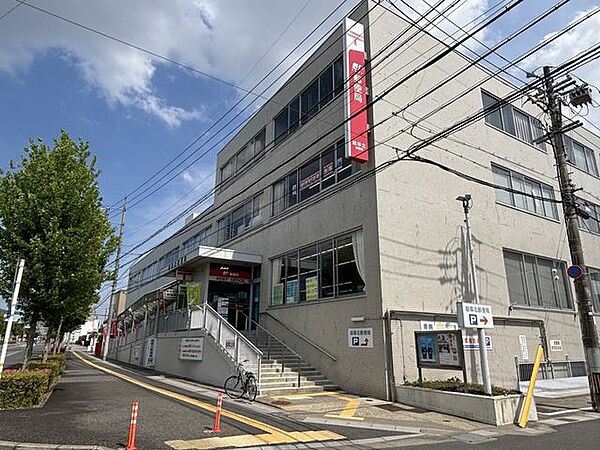 岐阜北郵便局【郵便窓口　平日9:00～19:00駐車場あり（10台） 】 1470m