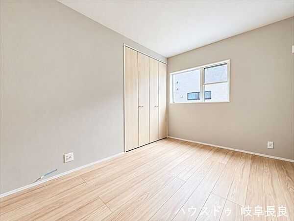 洋室を拡大表示