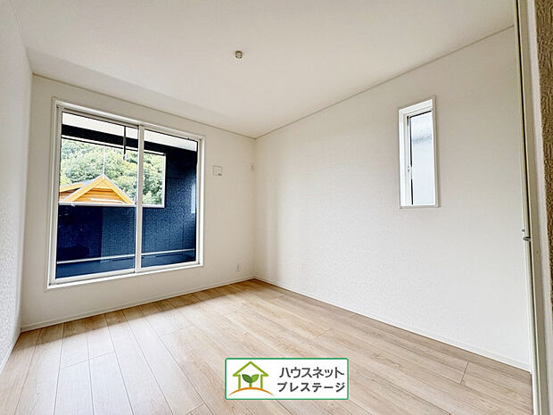 2F洋室(1)(2025年10月撮影)