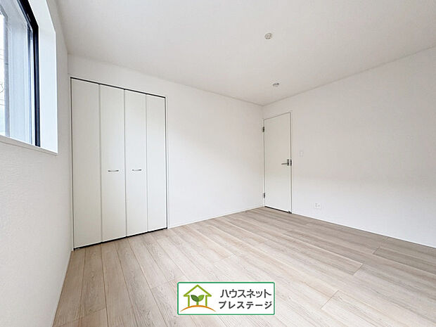 2F洋室(2)(2025年10月撮影)