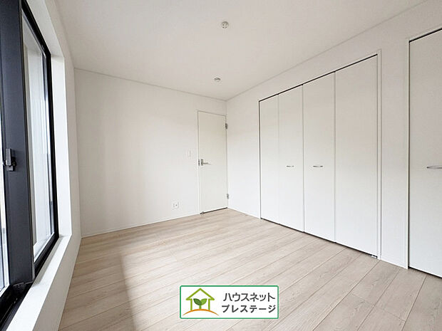 2F洋室(3)(2025年10月撮影)