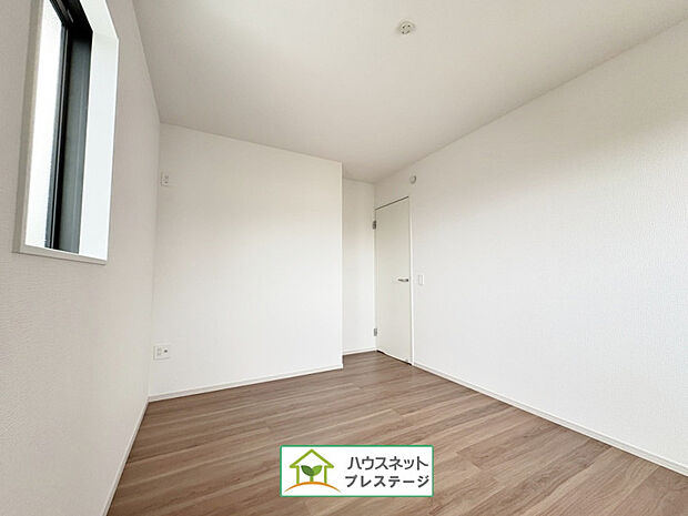 2F洋室(2)(2025年10月撮影)