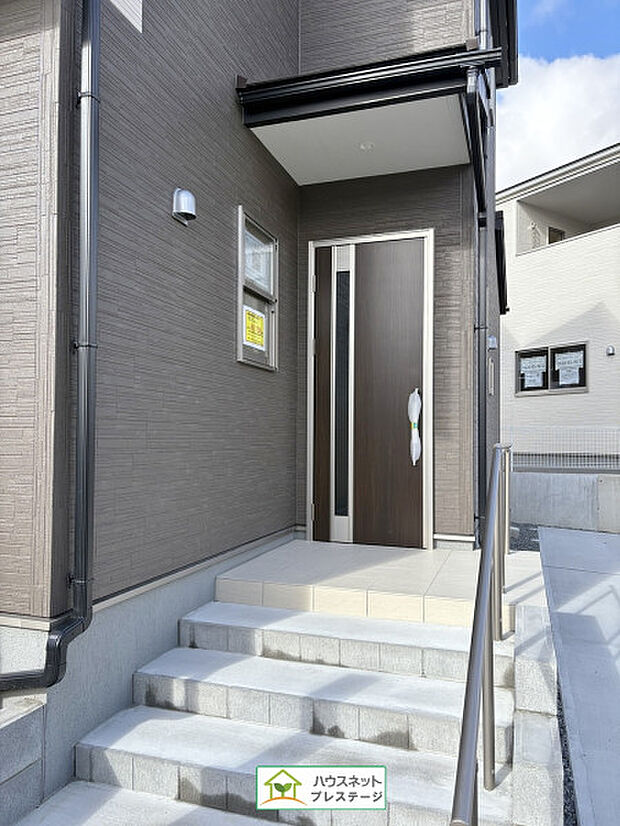 玄関（外）(2025年12月撮影)