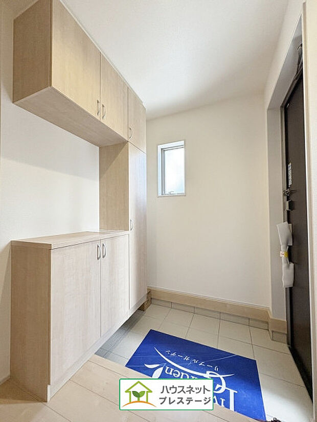 玄関（内）(2025年12月撮影)