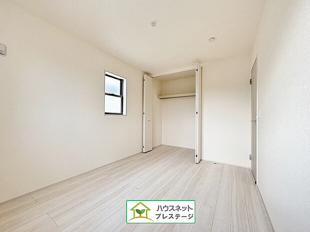 2F洋室(2)(2025年10月撮影)