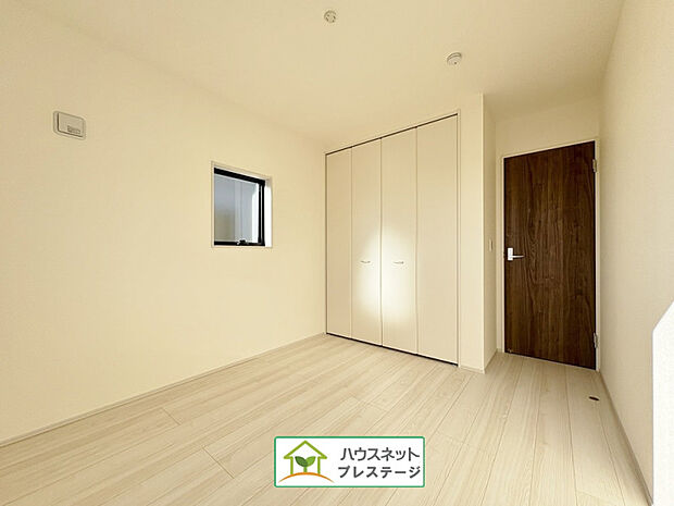 2F洋室(3)(2025年11月撮影)