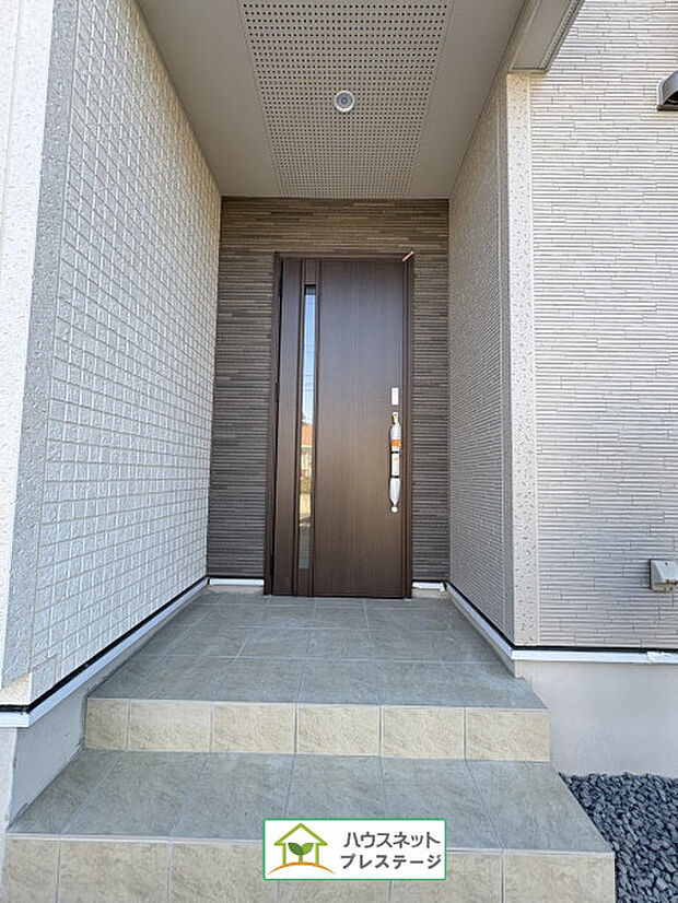 玄関（外）(2025年12月撮影)