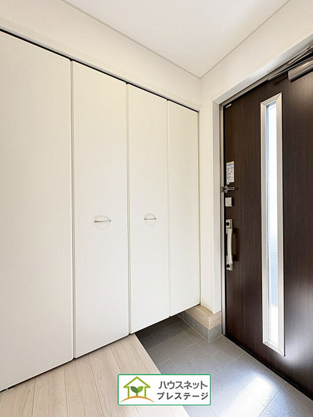 玄関(内)(2026年4月撮影)