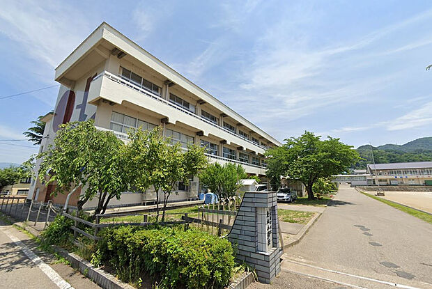 会津若松市立東山小学校