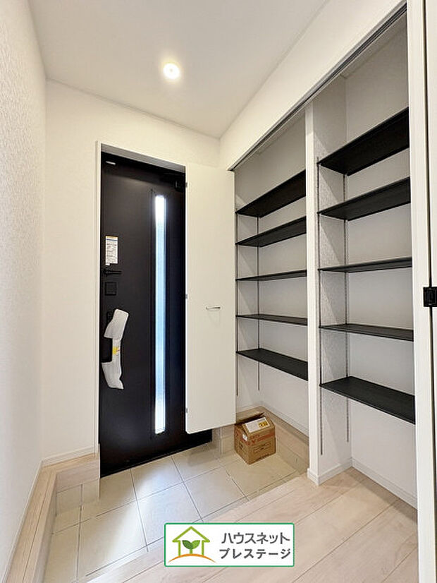 玄関(内)(2026年1月撮影)