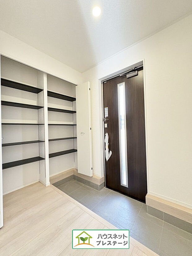 玄関(内)(2026年1月撮影)