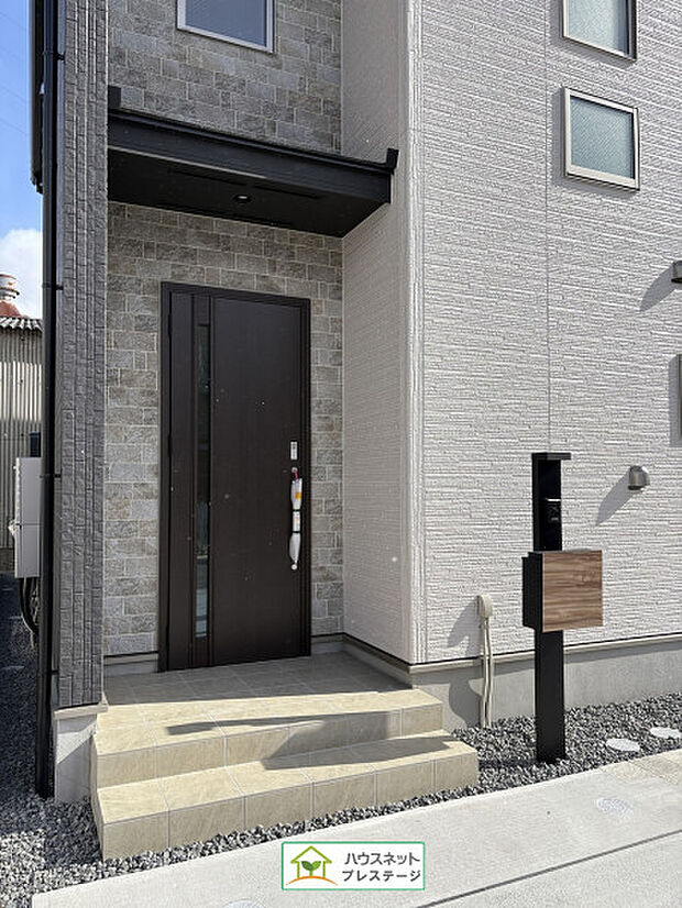 玄関（外）(2026年1月撮影)