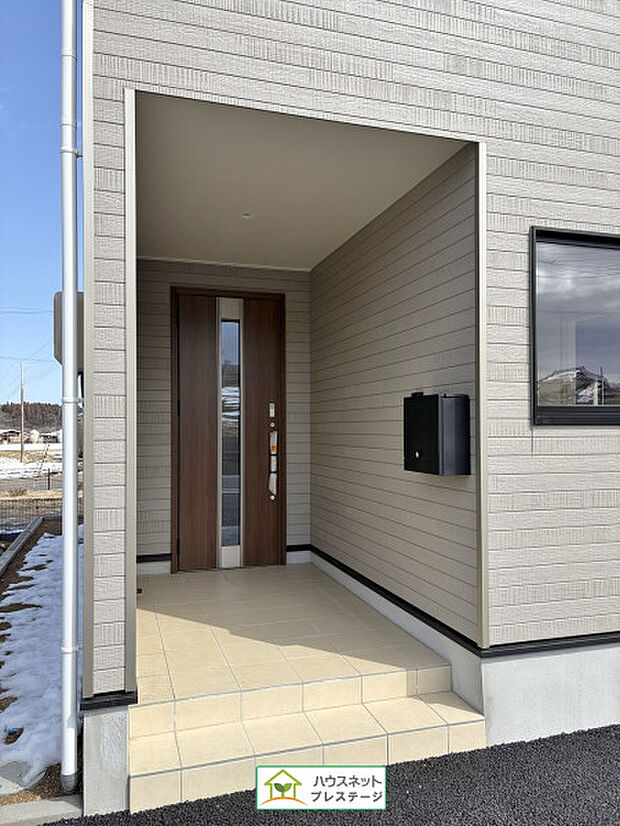 玄関(外)(2026年3月撮影)