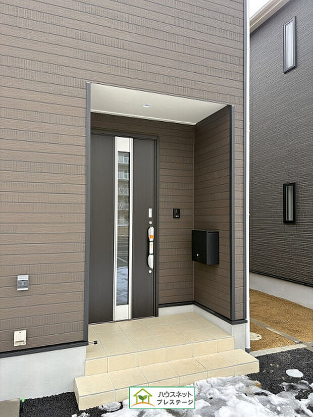 玄関(外)(2026年3月撮影)