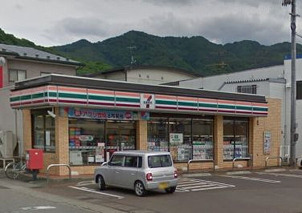 セブンイレブン会津小田橋店