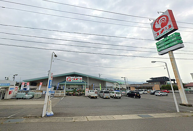 コメリハード＆グリーン塩川店