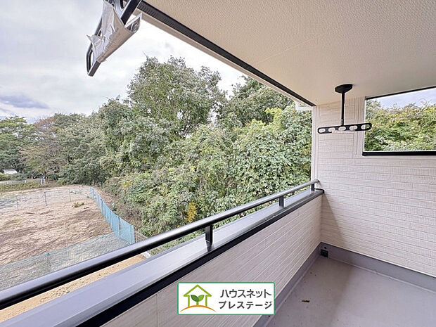 バルコニー(2025年10月撮影)