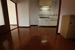 フラッツ坂田B 2階2DKのリビング/ダイニング