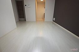 フレッチェ・ボスコII 3階ワンルームのリビング/ダイニング