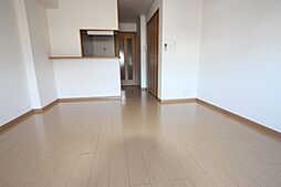 JR福塩線 万能倉駅 徒歩3分の賃貸アパート 2階1LDKのリビング/ダイニング