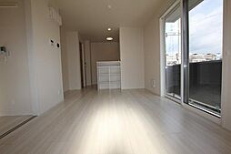 グラン・シャリオ 1階1LDKのリビング/ダイニング