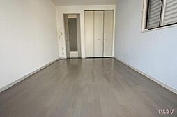 コンフォートＳ　III棟 2階1DKのリビング/ダイニング