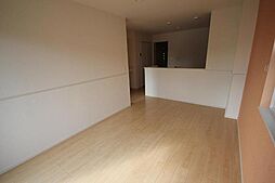 イルシオン 1階1LDKのリビング/ダイニング